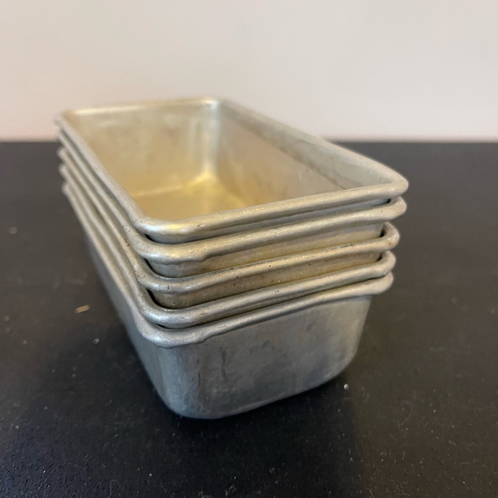5 Vintage Aluminum Mini Baking Loaf Pans Small Stacking Cake Dessert Bakers Oven - Picture 5 of 6